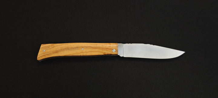 L'Alpin par Le Fidèle –  Couteau de poche pliant - Manche Bois d’Olivier Réf. ALPLOL