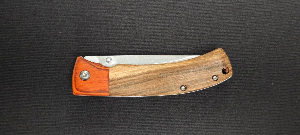 Manche en bois de pakka du couteau JKR788.
