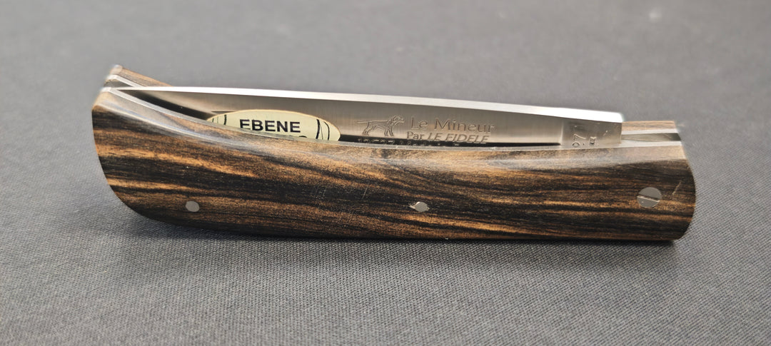 Le Mineur par Le Fidèle – Couteau Pliant en Ébène du Laos Réf. MINEBL