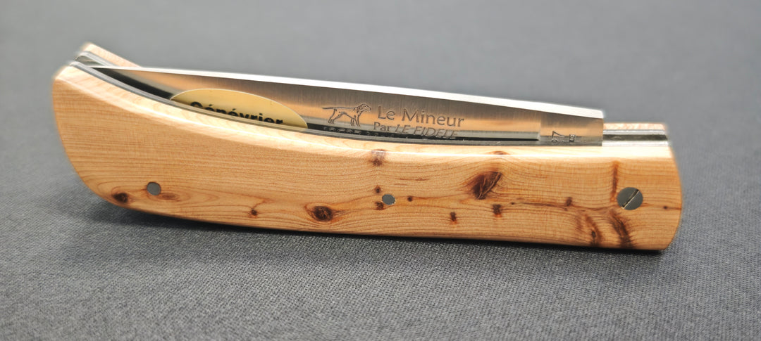 Le Mineur par le Fidèle – Couteau Pliant en Bois de Genévrier | Réf. MINGE