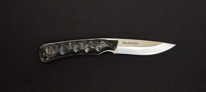 Couteau pliant Wildsteer avec lame Sandvik.
