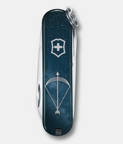 Victorinox Classic SD Zodiac Signs décoré du signe astrologique du Sagittaire.