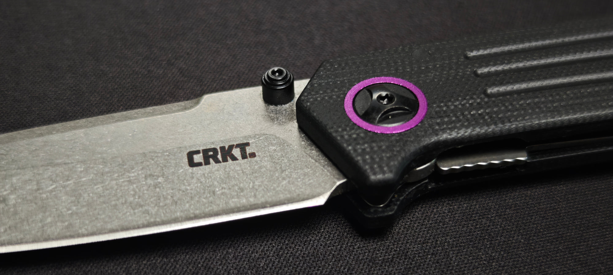 Détail de la lame reverse tanto du CRKT Montosa.