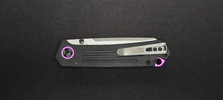 Ouverture à une main par repose-pouce du CRKT Montosa.