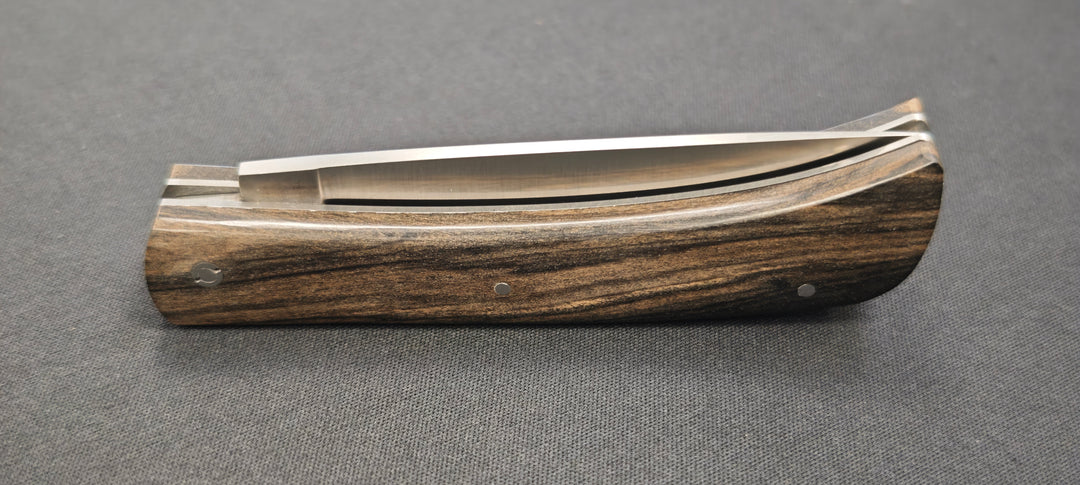 Le Mineur par Le Fidèle – Couteau Pliant en Ébène du Laos Réf. MINEBL