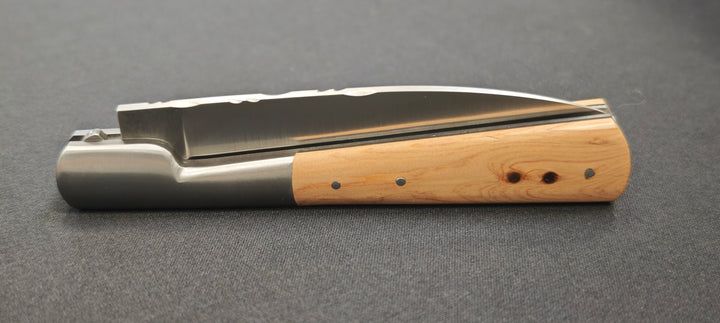 Couteau Pliant Vendetta Corsa par le Fidèle – Manche en Bois de Genévrier - Ref : VENGE
