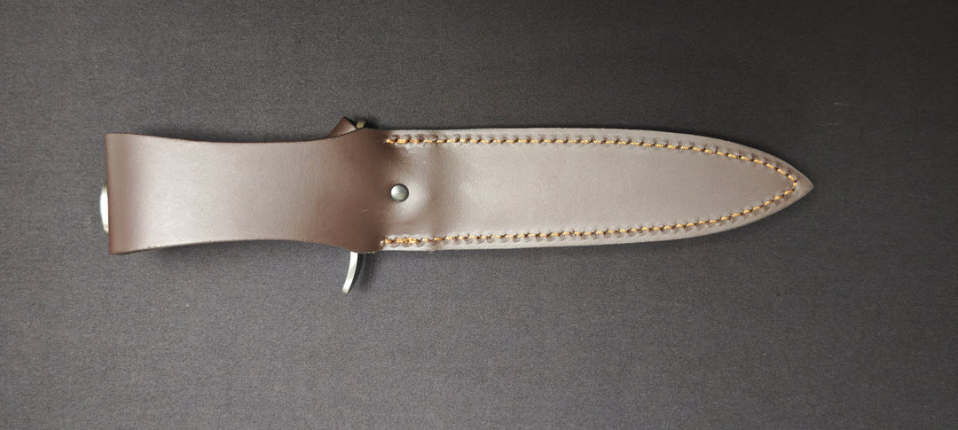 Gros plan sur la lame de 18 cm du Joker Chamois.