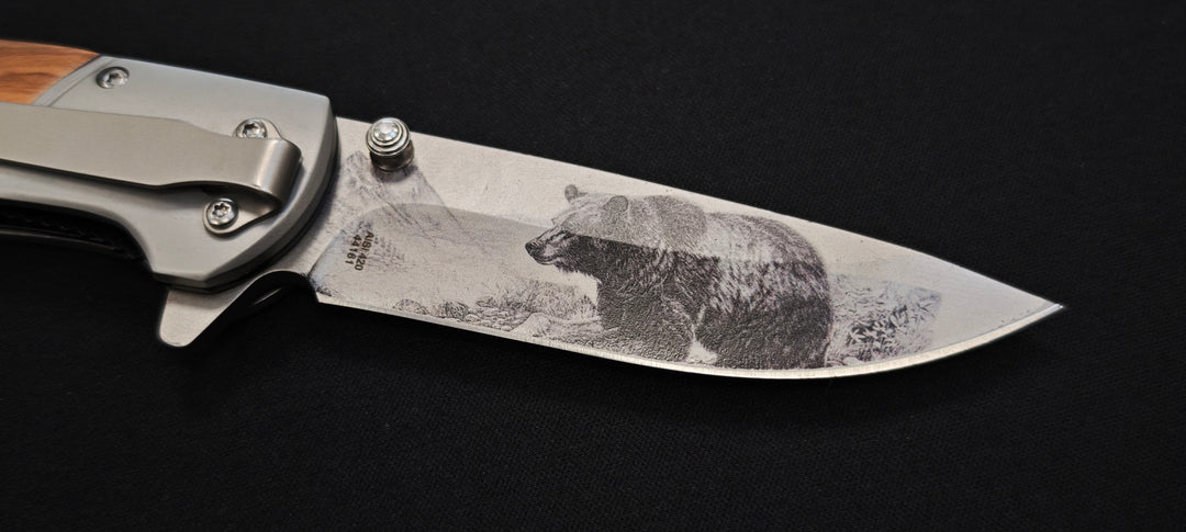 Herbertz CJH 44161  “Bear” – Couteau pliant olivier avec gravure ours 3D
