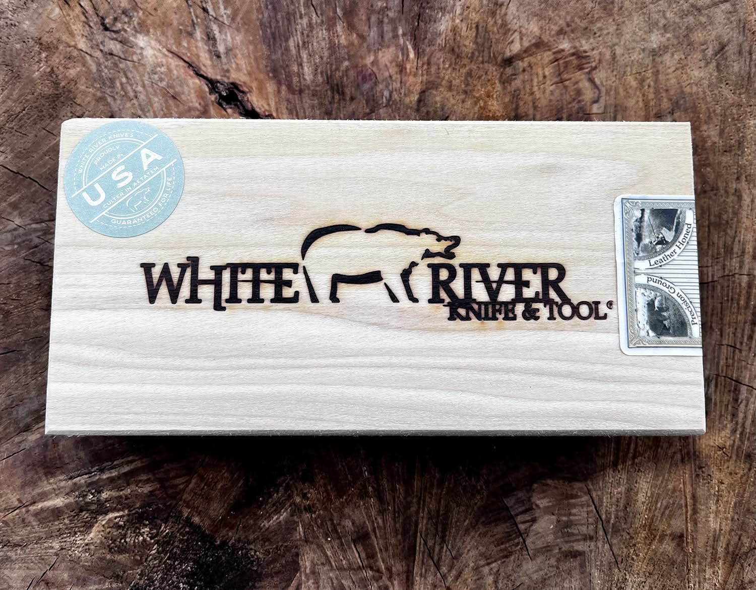 White River M1 Carbon Fiber, Stonewash, Limited 24 - Coutellerie Marcin