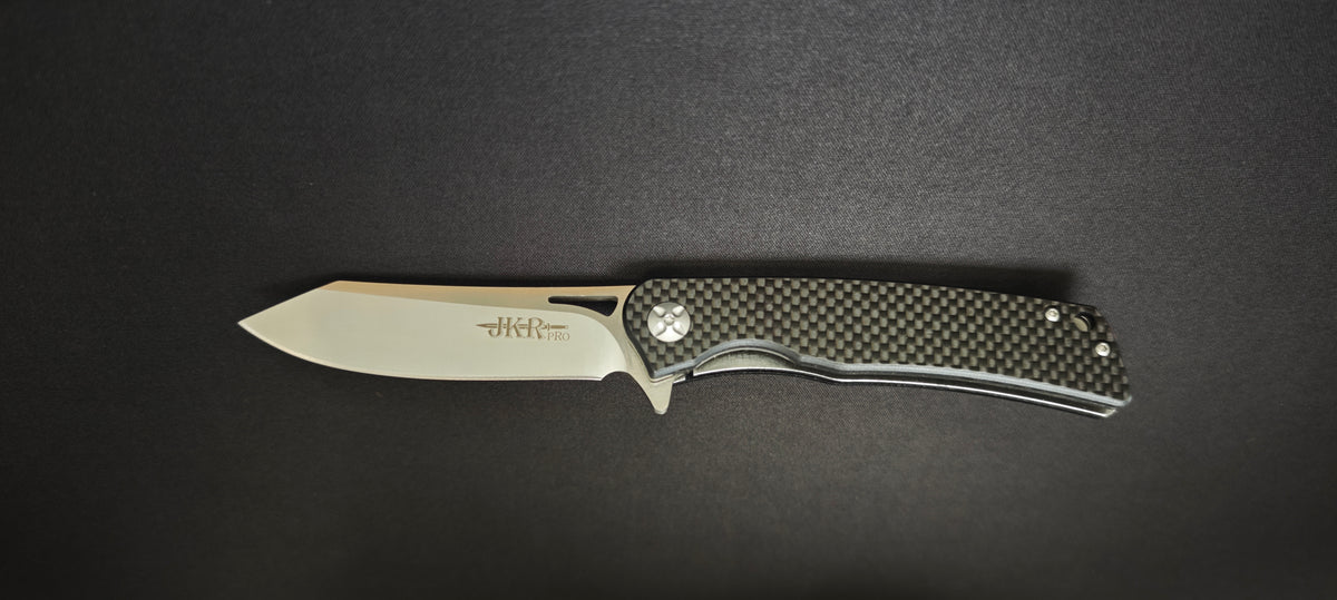 Couteau pliant JKR-PRO 10008 avec manche en fibre de carbone et G10.
