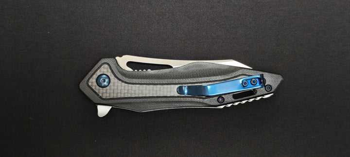 Lame en acier D2 du couteau JKR-PRO 10010.
