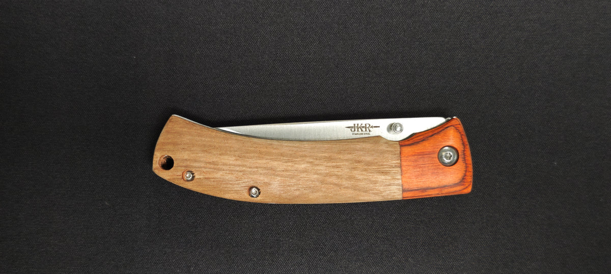 Détail du manche en bois de zebrano du JKR788.