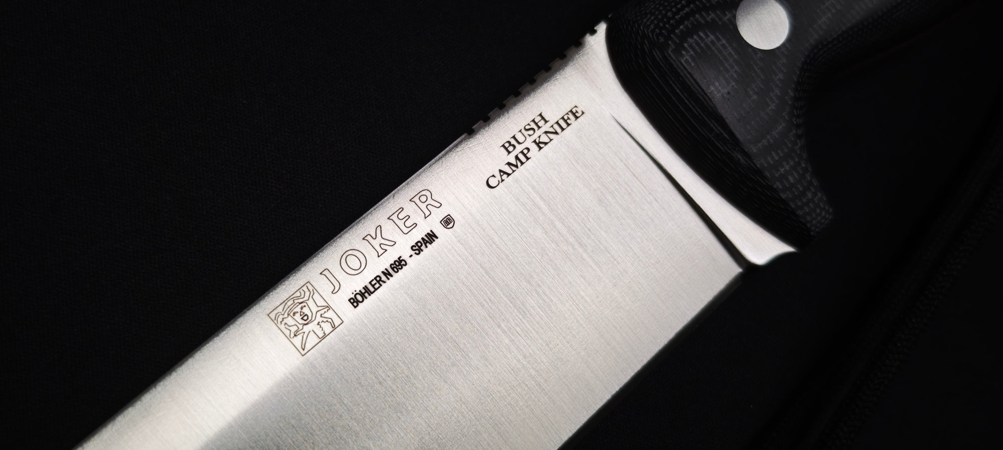 Construction pleine soie du couteau Joker CM146.