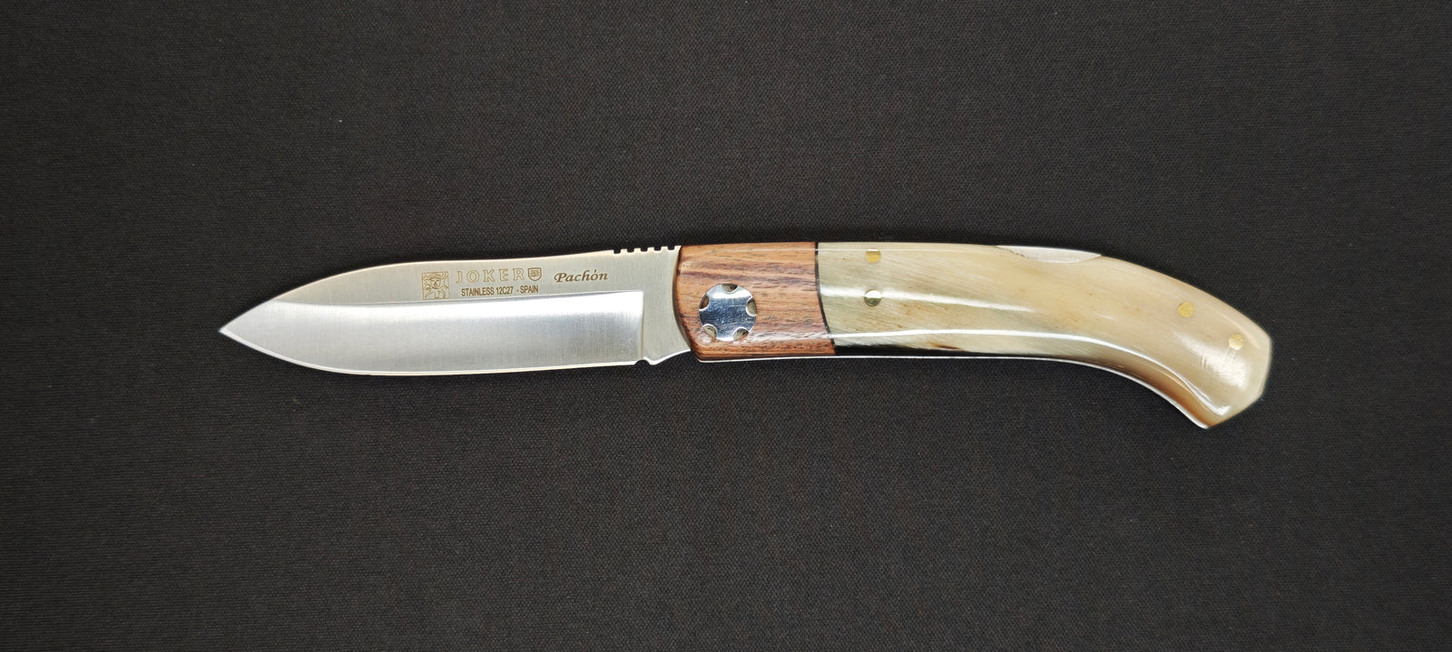 Couteau pliant Joker NA-98 avec manche en os naturel et bois d'ébène.