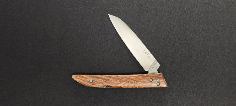 Couteau pliant Le Klic JP Hontanx avec manche en bois d'olivier.