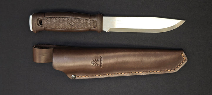 Morakniv Garberg Grand S 14641 – Couteau Bushcraft Pleine Soie Acier Inox 14C28N + Étui Cuir (Manche Polymère Marron)