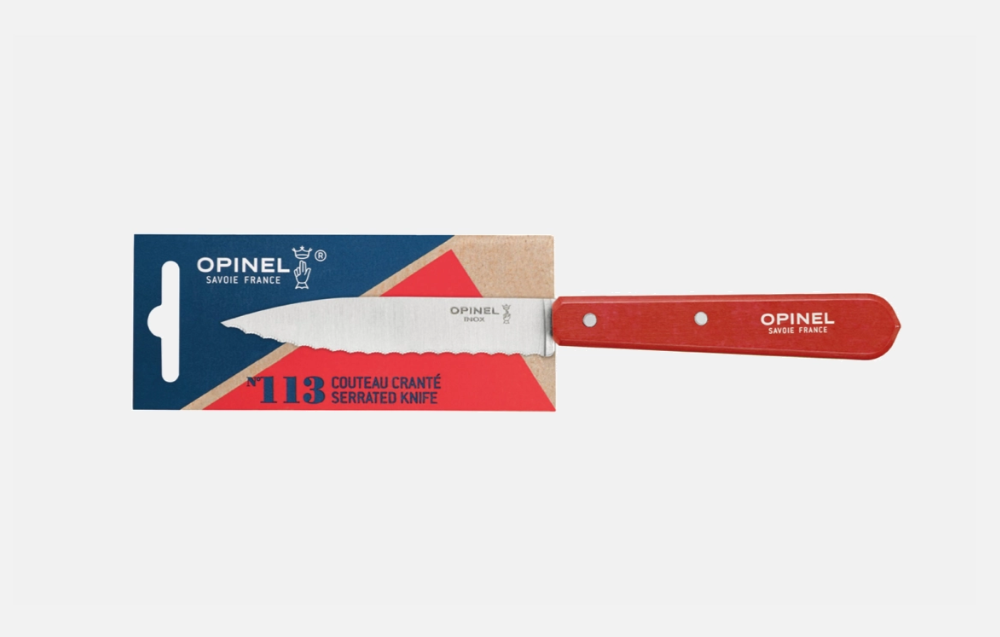 Opinel N°113 Cranté Rouge avec lame microdentée en acier inoxydable.