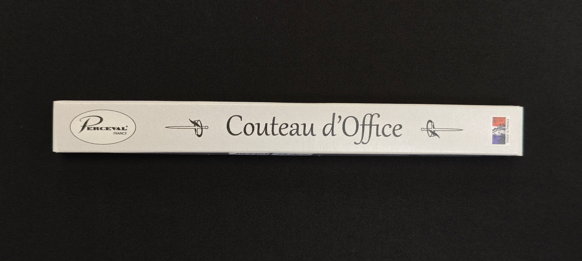 Trois rivets du manche du couteau d’office Perceval.