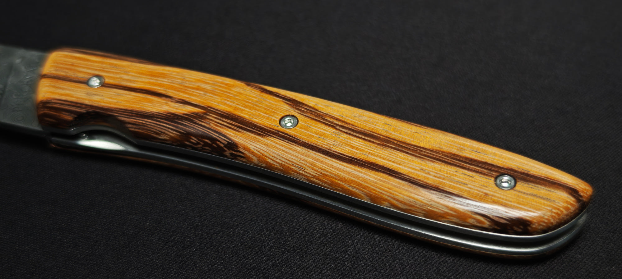 Détail de la finition artisanale du Perceval L08.