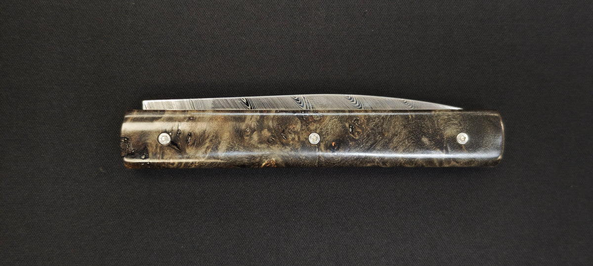 Détail des finitions artisanales du Perceval Le Français.