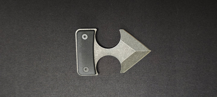 Push Dagger compact CobraTec Defender en acier D2 finition noire