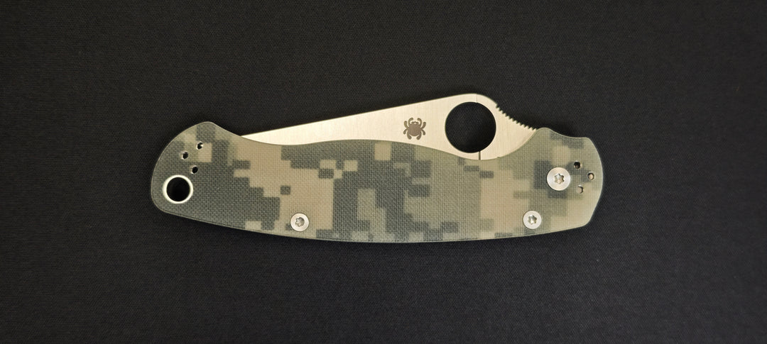 Spyderco Paramilitary 2 Camo Black C81GPCMOBK2 – Couteau pliant tactique EDC, lame CPM S45VN DLC, poignées G‑10 camouflage – compression lock, USA