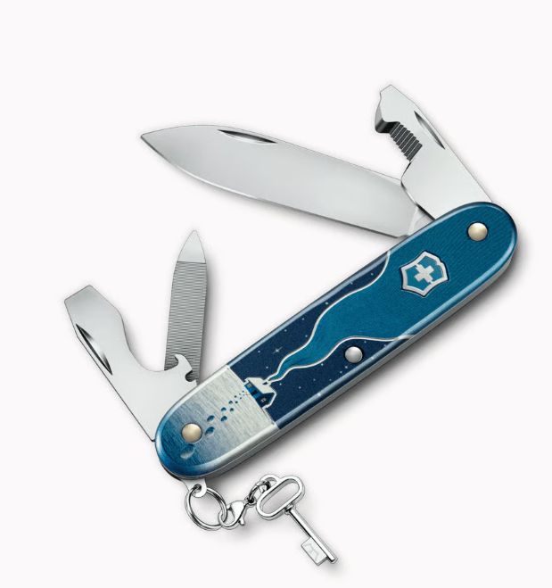 Couteau suisse Victorinox Synergy Alox Winter Magic 2026 référence 0.8211.22E1.