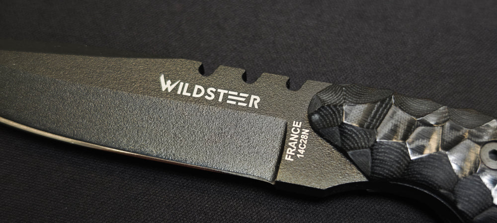 Couteau Baby Wild Wildsteer édition numérotée 26/40 avec manche Micarta noir toxifié