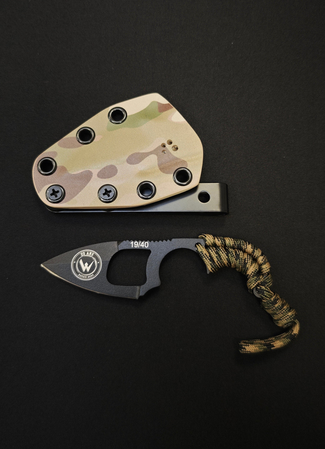 Wildsteer KRILL 20ᵉ Anniversaire – Couteau EDC Édition Limitée - Lame noir Évidée - Époxy - Numéro 19/40