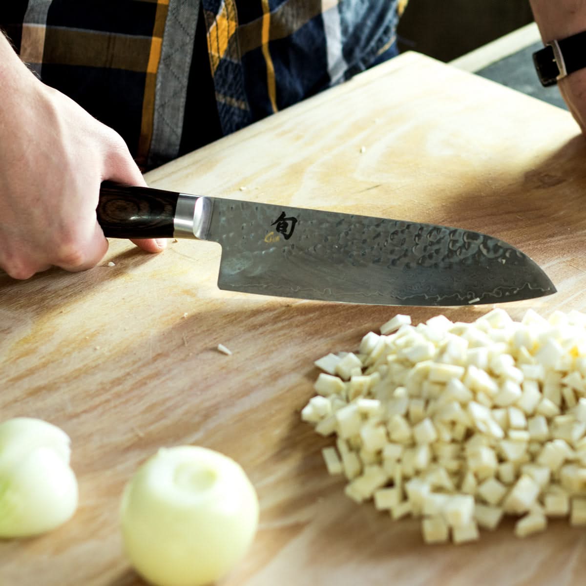 Kai TDM1702 Shun Premier Tim Malzer Couteau Santoku Lame de 18 cm - 