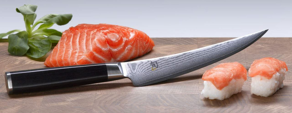 Couteau à désosser japonais KAI DM-0743, lame damassée 16,5 cm