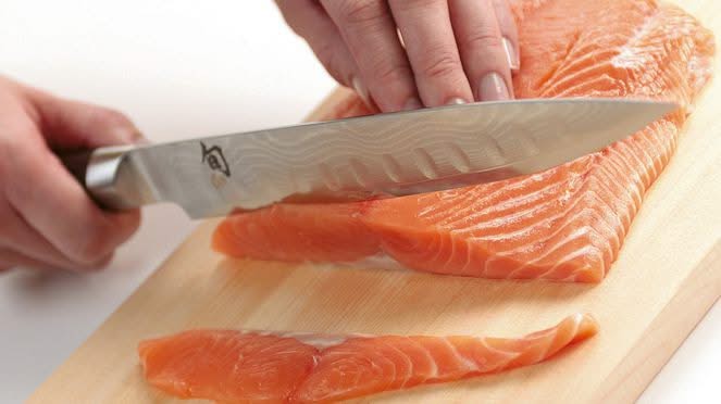 KAI Shun Classic DM-0720, couteau à trancher alvéolé 23 cm