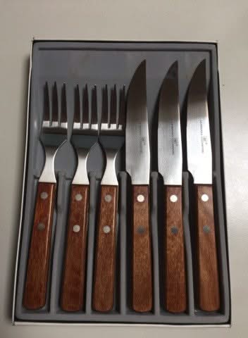 Henkels Set 3 couteaux à steak + fourchettes Neuf avec emballage défraichit - 