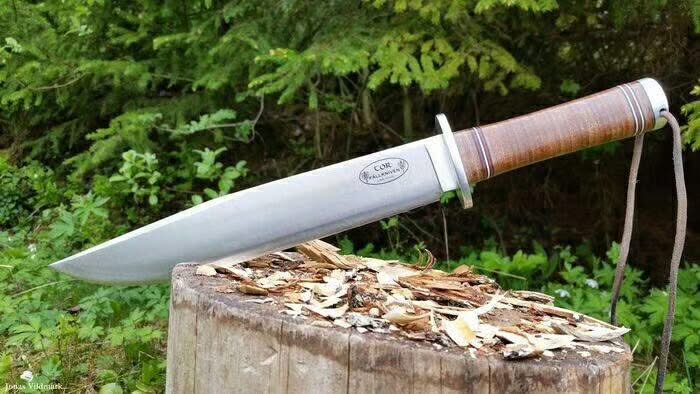 Fällkniven NL1L Thor – grand couteau en VG7 laminé