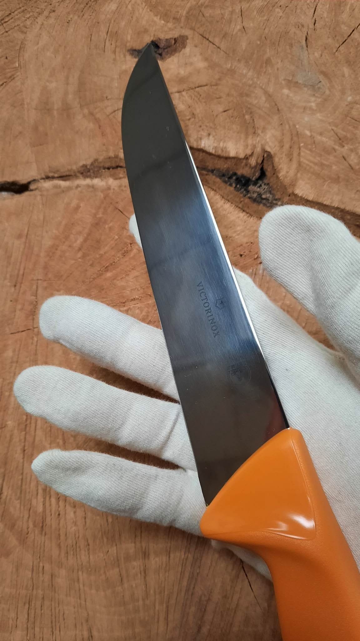Klinge mit geradem Rücken des Victorinox Swibo 5.8431.21 Fleischermessers