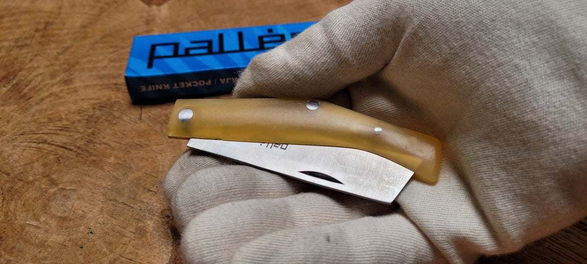Palles , pliant lame de 8 cm en carbone - 