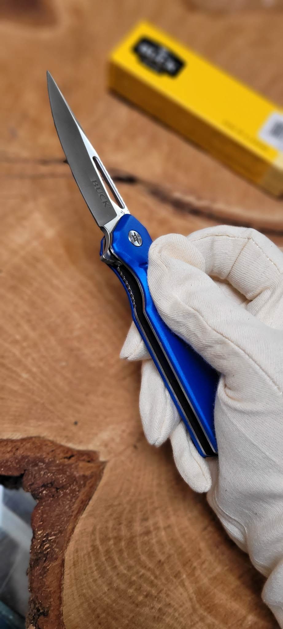 Buck 239BLS " Infusion " Bleu - 