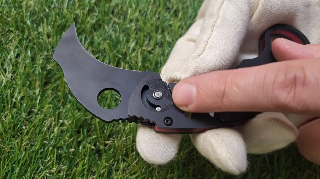 MANTIS KNIVES KARAMBIT NOIR MK1 CINQ 1 - 