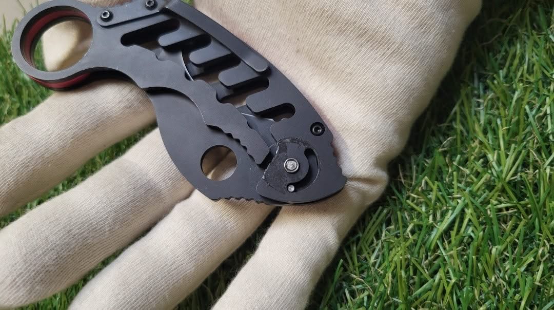 MANTIS KNIVES KARAMBIT NOIR MK1 CINQ 1 - 