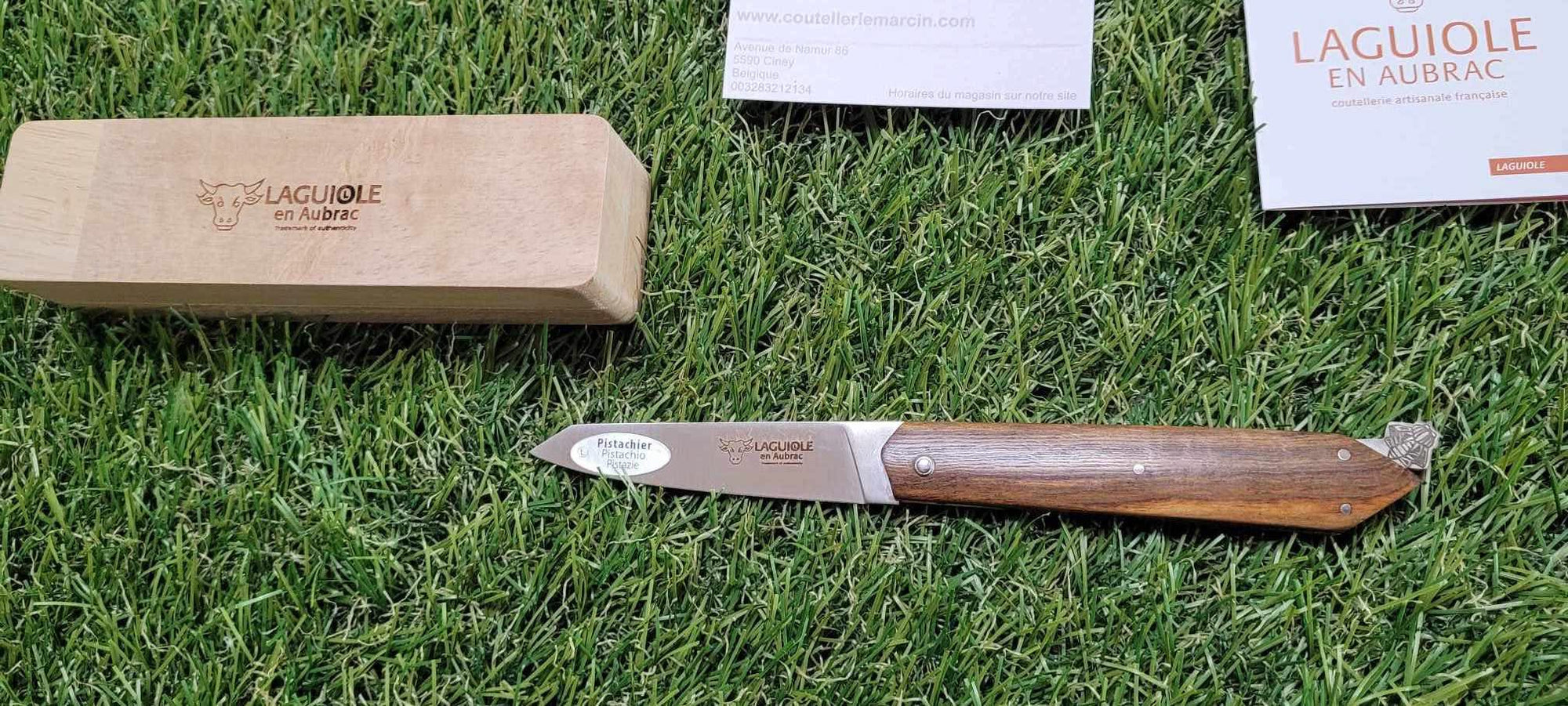 Laguiole en Aubrac Le Bee-Back en bois de pistachier - 