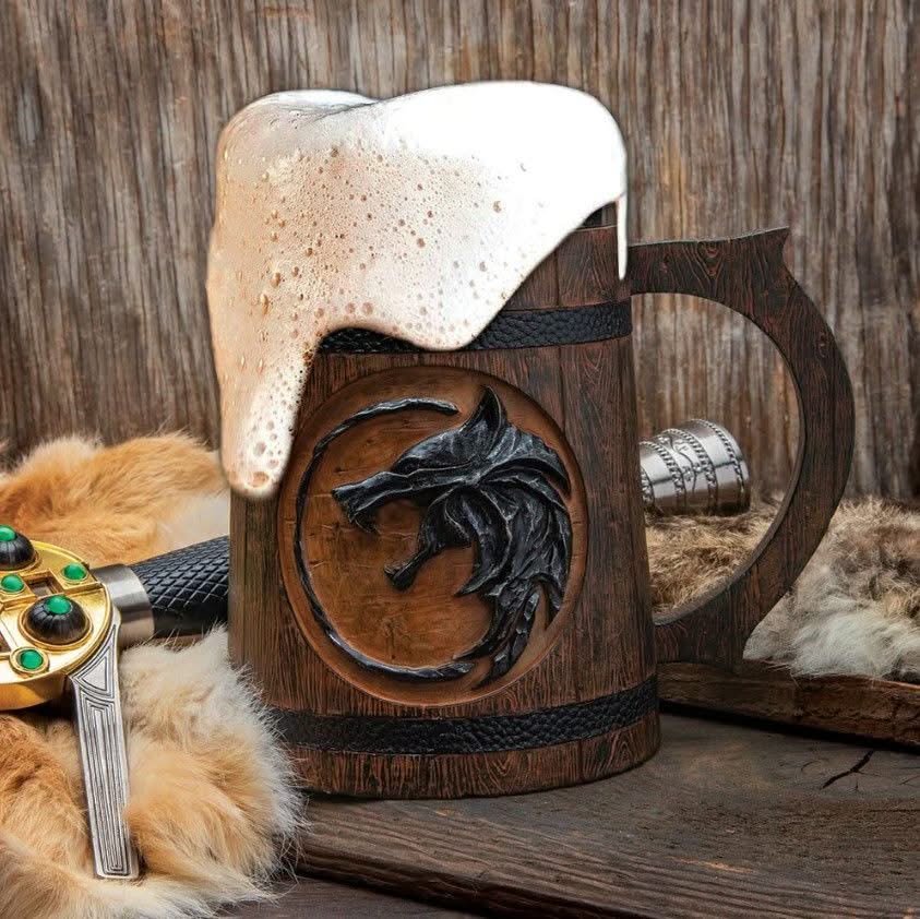 The Witcher - Geralt's Wolf Medallion Bierkrug -