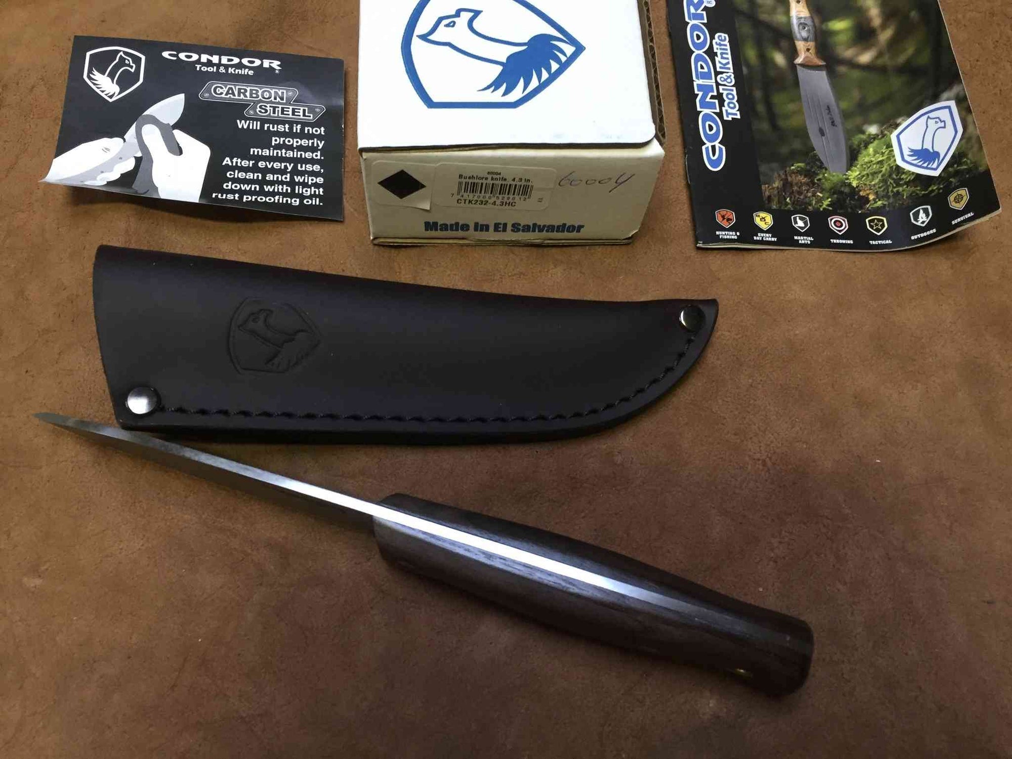 Condor Bushlore 60004 – couteau et étui en cuir