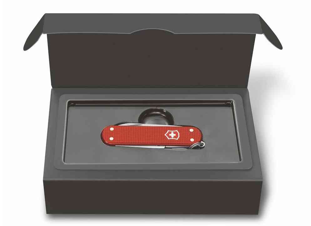 Outils du Victorinox Classic SD Alox Berry Red 2018 déployés