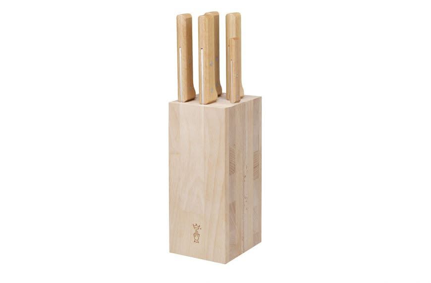 Bloc de couteaux garni Opinel en bois de hêtre contenant un couteau d'office, un couteau de chef 20 cm, un Santoku, un couteau à découper et un couteau viande et volaille.