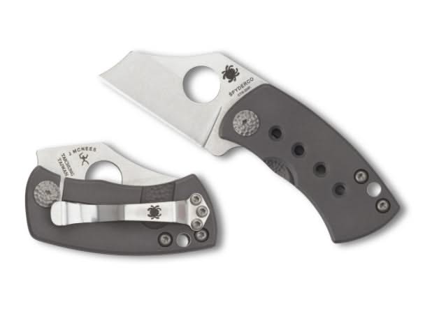 Spyderco McBee C236TIP, couteau pliant en titane avec lame CTS-XHP.